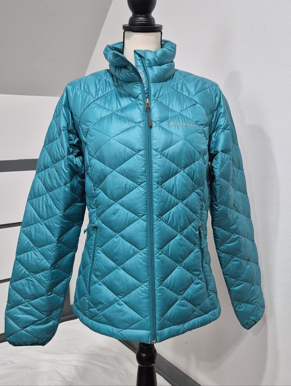 Like New! Columbia Trask Mountain 650 Turbodown Omni heat jacket